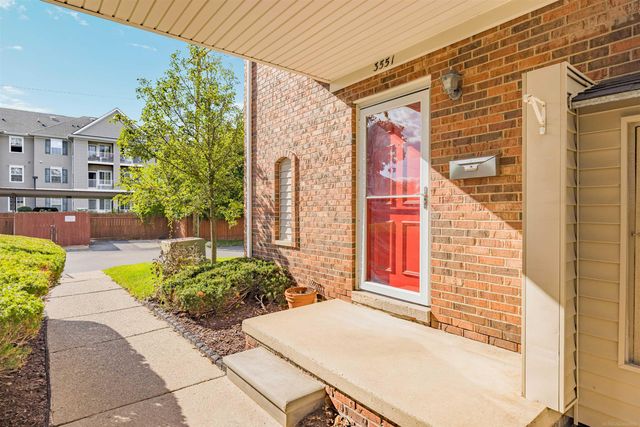 3551 Crooks Road, Royal Oak, MI 48073