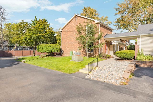 3551 Crooks Road, Royal Oak, MI 48073