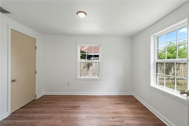 2629 Dunbar St, Corpus Christi, TX 78405