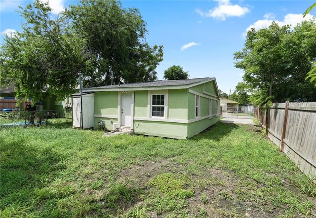 2629 Dunbar St, Corpus Christi, TX 78405