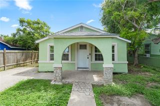 2629 Dunbar St, Corpus Christi, TX 78405