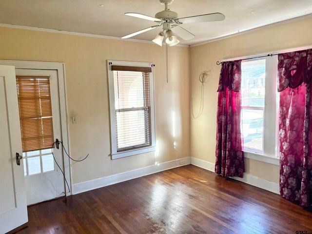 437 JEFFERSON, Pittsburg, TX 75686