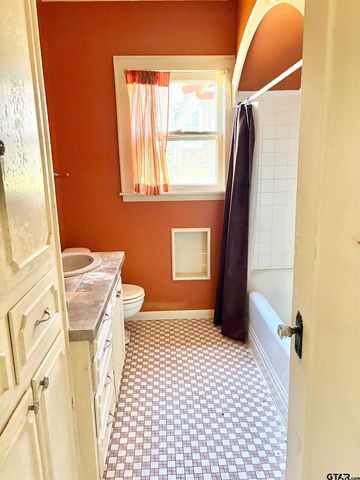 437 JEFFERSON, Pittsburg, TX 75686