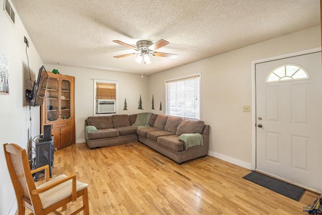 117 ST FRANCIS, Rapid City, SD 57701