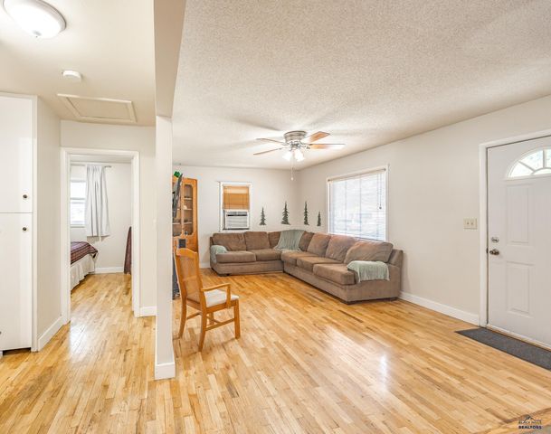 117 ST FRANCIS, Rapid City, SD 57701