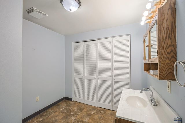 117 ST FRANCIS, Rapid City, SD 57701