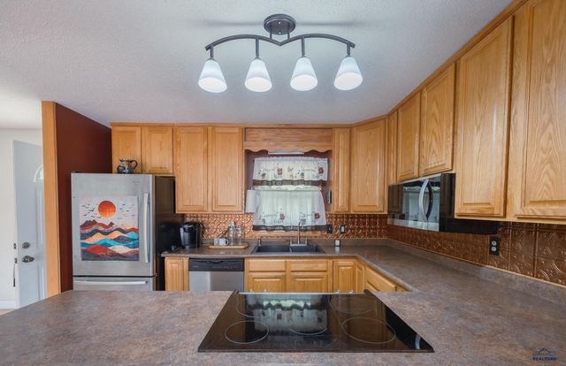 117 ST FRANCIS, Rapid City, SD 57701