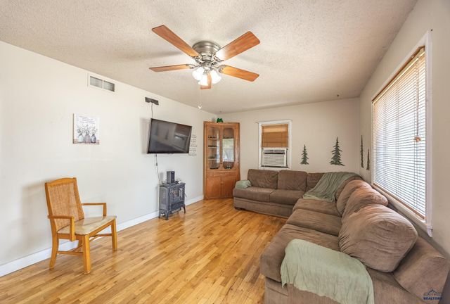 117 ST FRANCIS, Rapid City, SD 57701