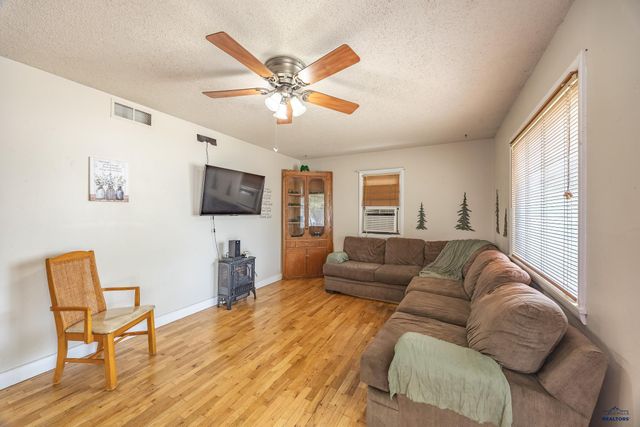 117 ST FRANCIS, Rapid City, SD 57701