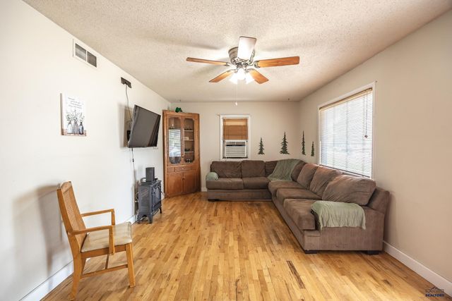 117 ST FRANCIS, Rapid City, SD 57701