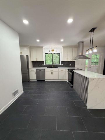 2636 Whiteleigh Court, Atlanta, GA 30345