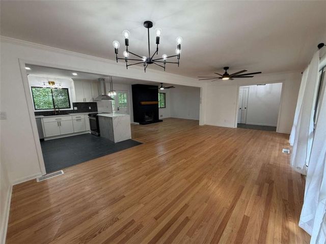 2636 Whiteleigh Court, Atlanta, GA 30345