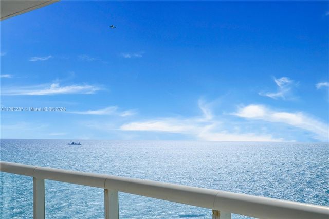 4201 S Collins Ave 2101, Miami Beach, FL 33140