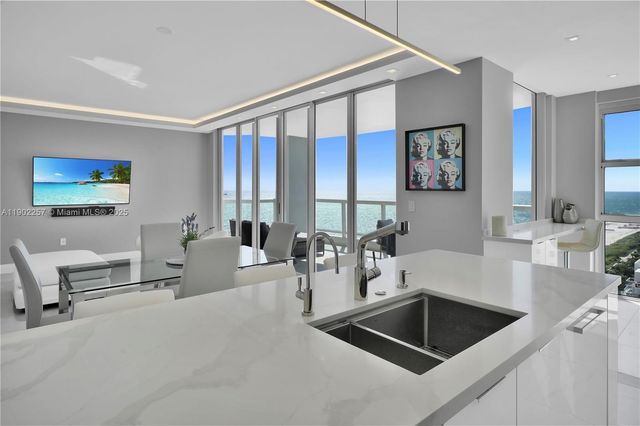 4201 S Collins Ave 2101, Miami Beach, FL 33140