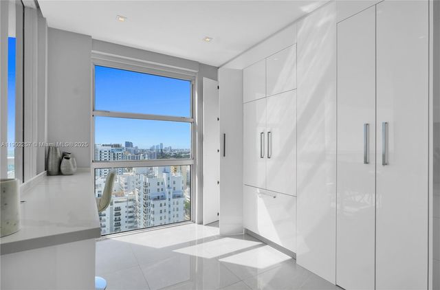 4201 S Collins Ave 2101, Miami Beach, FL 33140