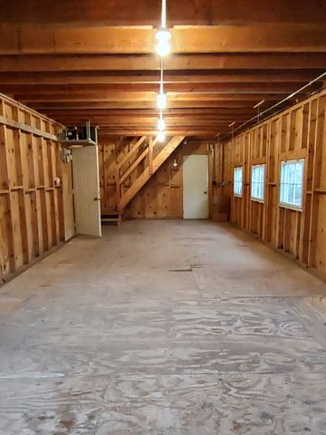 11090 Woodstock Road, Garden Prairie, IL 61038