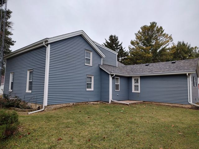 11090 Woodstock Road, Garden Prairie, IL 61038