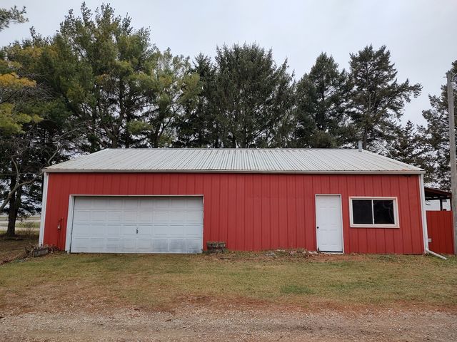 11090 Woodstock Road, Garden Prairie, IL 61038