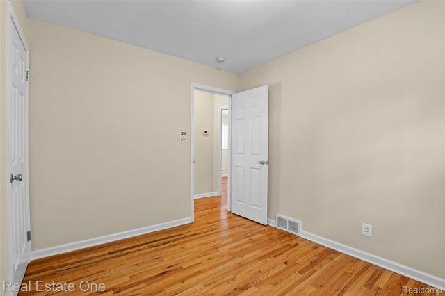 2601 Woodside Street, Dearborn, MI 48124