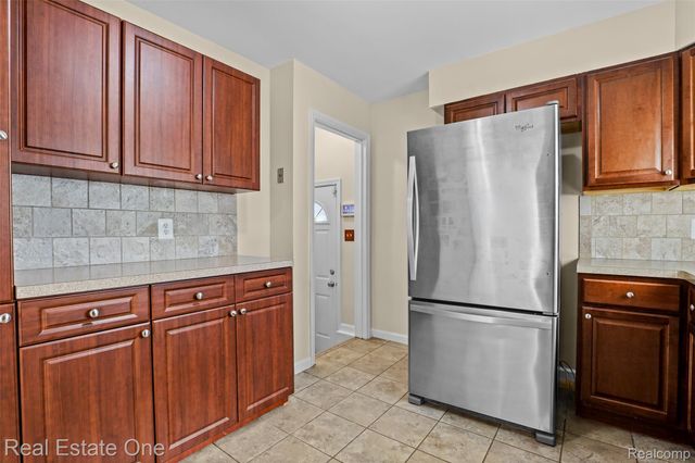 2601 Woodside Street, Dearborn, MI 48124