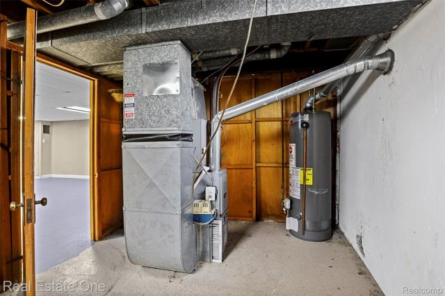 2601 Woodside Street, Dearborn, MI 48124