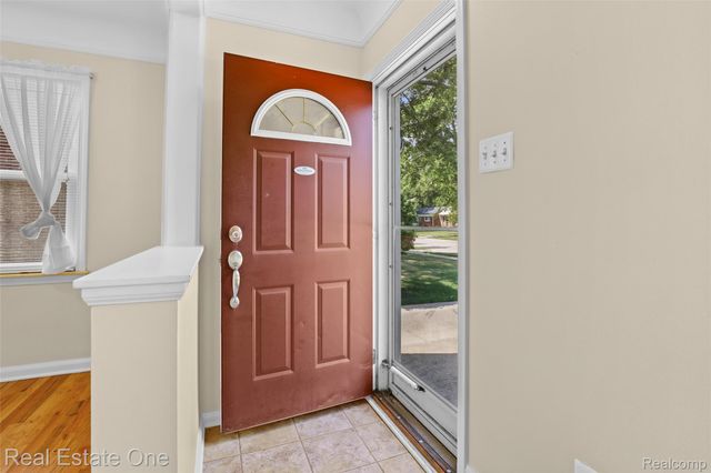 2601 Woodside Street, Dearborn, MI 48124