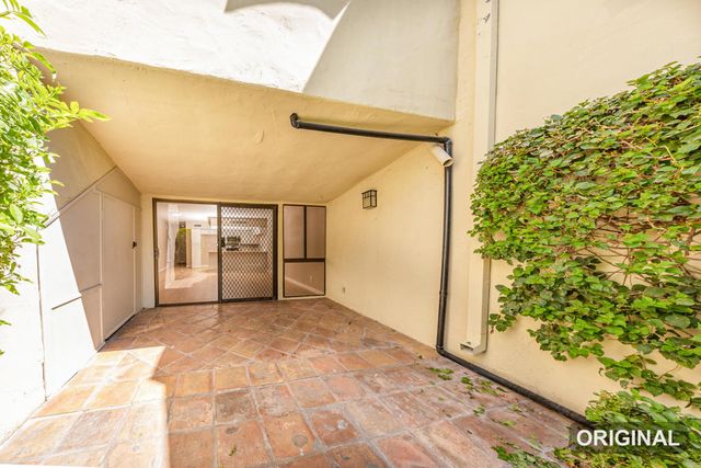 1655 E Palm Canyon Drive 205, Palm Springs, CA 92264
