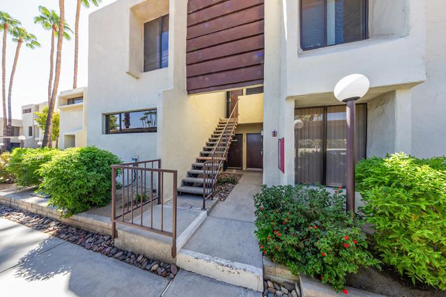 1655 E Palm Canyon Drive 205, Palm Springs, CA 92264