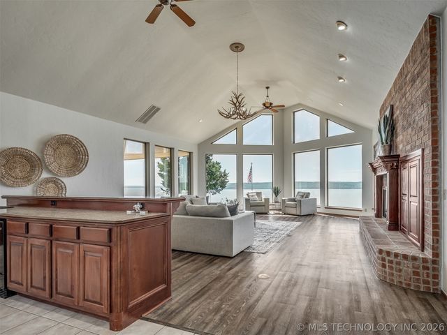 423310 E 1169 Road, Eufaula, OK 74432