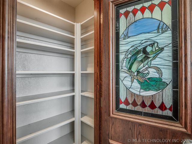423310 E 1169 Road, Eufaula, OK 74432