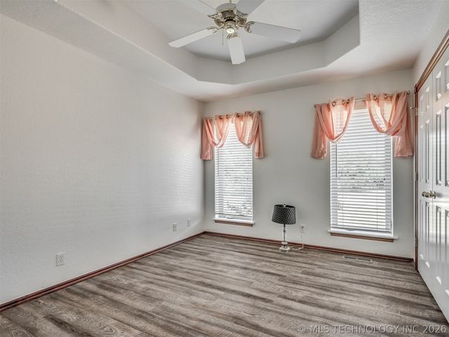 423310 E 1169 Road, Eufaula, OK 74432