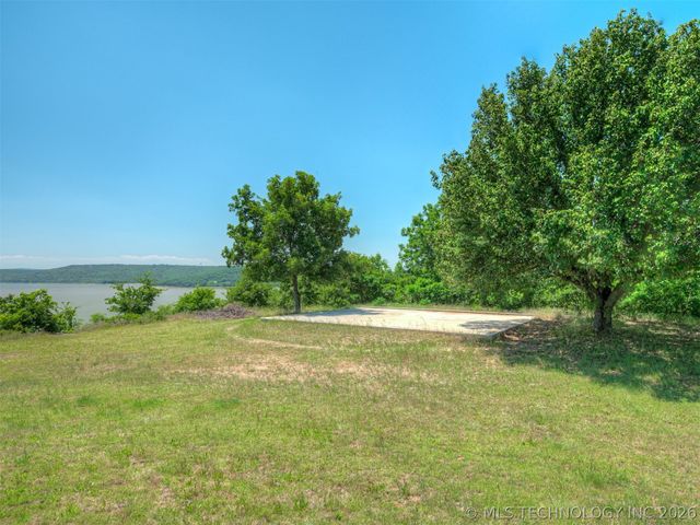 423310 E 1169 Road, Eufaula, OK 74432