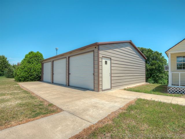 423310 E 1169 Road, Eufaula, OK 74432