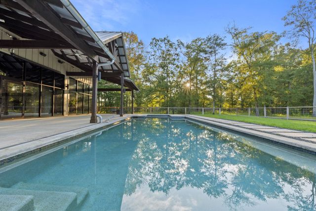 85 Plum Grove Road, New Caney, TX 77357