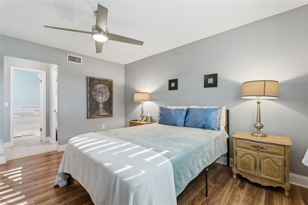 Image 19 of property listing at 2935 FEATHER DRIVE 65-D, Clearwater, FL 33759