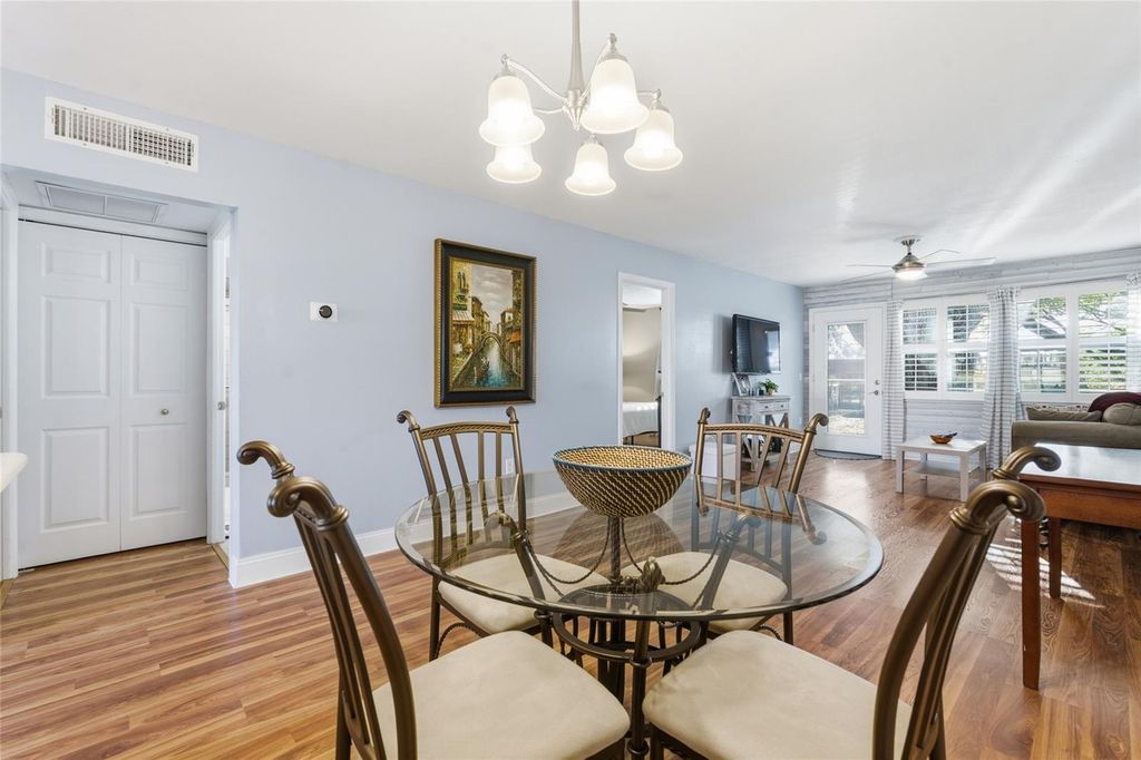 Image 4 of property listing at 2935 FEATHER DRIVE 65-D, Clearwater, FL 33759