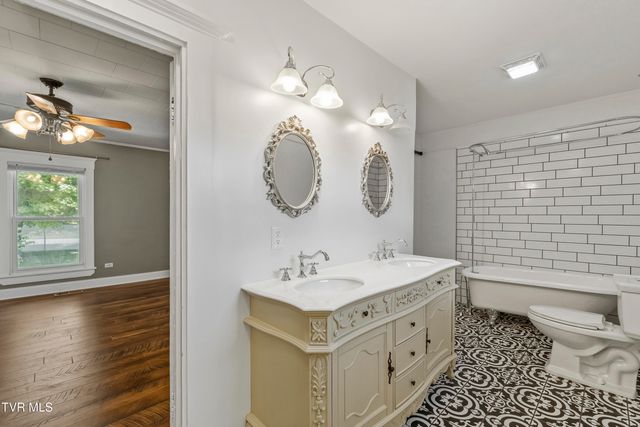 2430 Brown Springs Road, Greeneville, TN 37743