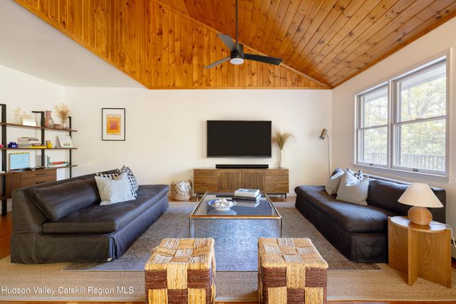 211 Hastings Court, Grahamsville, NY 12740