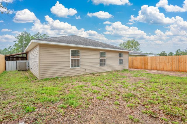 5249 Kervin Road, Crestview, FL 32539