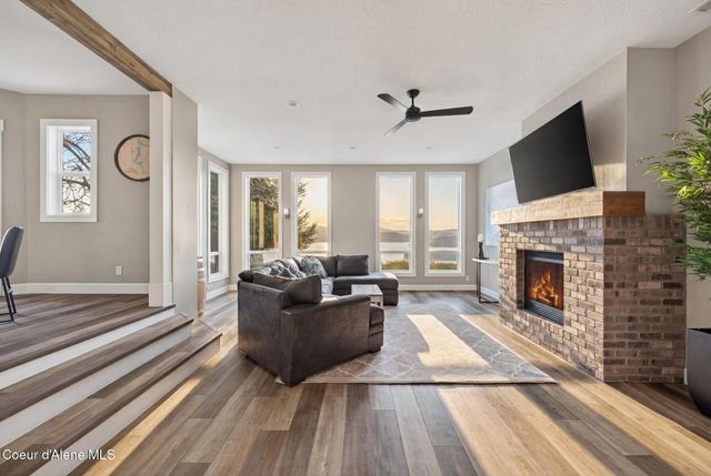 908 W HARBOR VIEW DR, Coeur D'alene, ID 83814