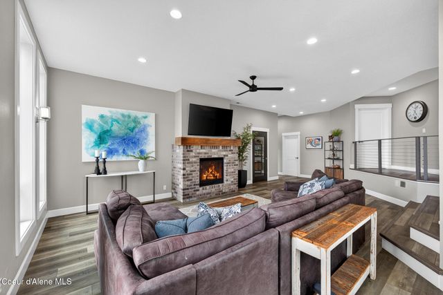 908 W HARBOR VIEW DR, Coeur D'alene, ID 83814