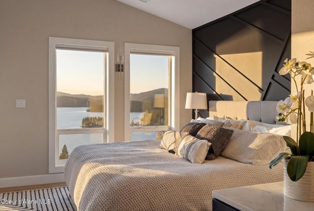 908 W HARBOR VIEW DR, Coeur D'alene, ID 83814