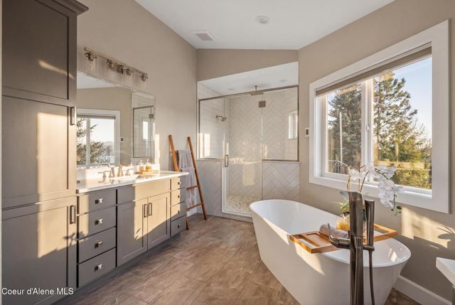 908 W HARBOR VIEW DR, Coeur D'alene, ID 83814