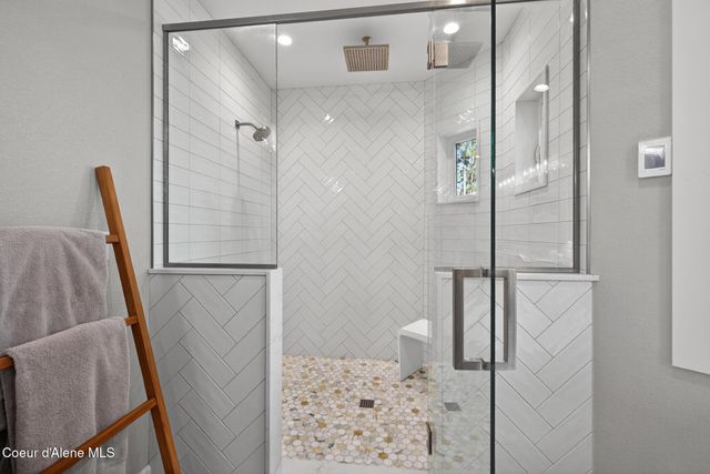 908 W HARBOR VIEW DR, Coeur D'alene, ID 83814