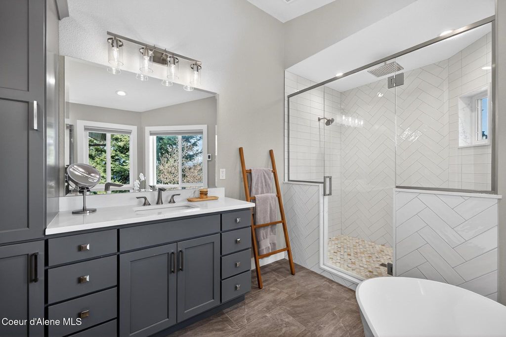 908 W HARBOR VIEW DR, Coeur d'Alene, ID 83814 photo 54