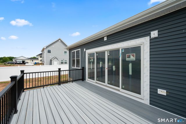 290 Gardner Street, Manchester, CT 06040