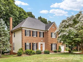 15139 Wiltshire Manor Drive, Charlotte, NC 28278