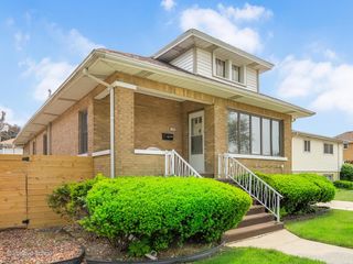 1307 20th Avenue, Melrose Park, IL 60160