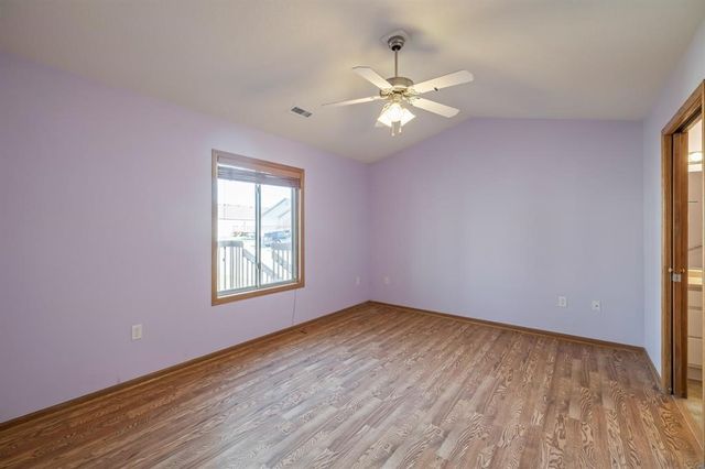 3218 SE Turnberry Drive, Ankeny, IA 50021
