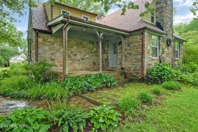 642 Pigeon Ridge Rd, Crossville, TN 38555